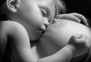 breastfeeding-64980.jpg