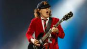 angus-young-1200-80.jpg